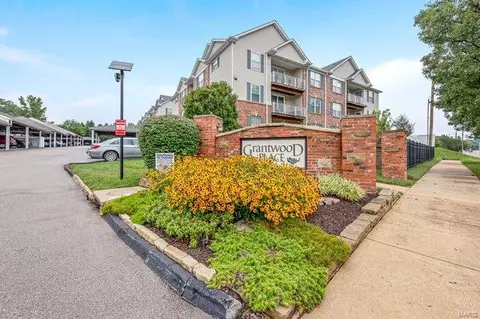 11095 Gravois Rd #201, Saint Louis, MO 63126