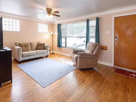 8616 Vasel Ave, Affton, MO 63123 photo 2