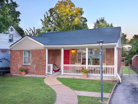 8616 Vasel Ave, Affton, MO 63123