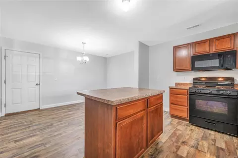 421 Wild Oak Dr, O'fallon, MO 63368 photo 8