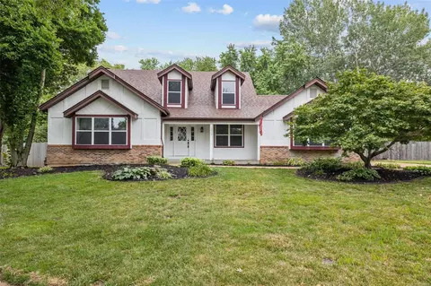3003 Moon Flower Ct, Florissant, MO 63031