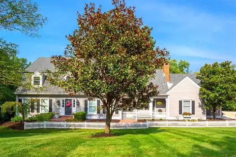 1047 Tidewater Place Ct, Chesterfield, MO 63017