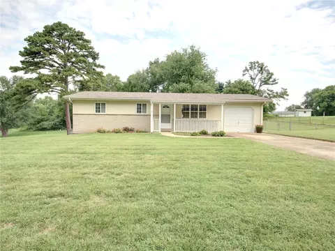 3021 Nettie Dr, Saint Louis, MO 63129