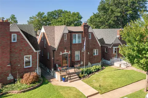 5644 Eichelberger St, Saint Louis, MO 63109
