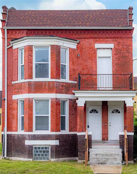 5252 Paulian Pl, Saint Louis, MO 63113