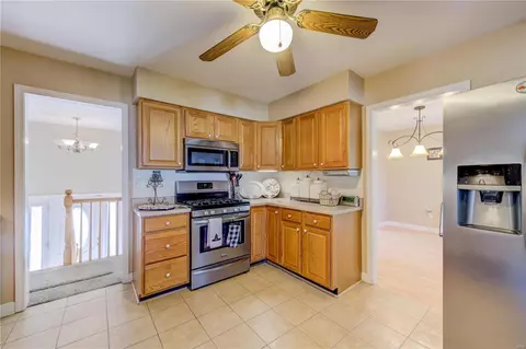 2808 Olde Gloucester Dr, Saint Charles, MO 63301 photo 7
