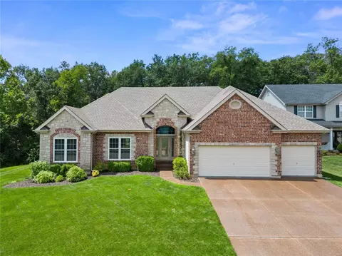 42 Hampton Park Ct, Wentzville, MO 63385