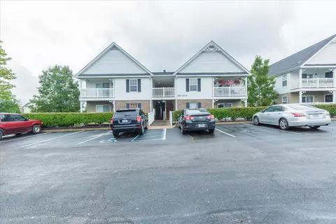 1032 Saravalle Dr, Saint Peters, MO 63376