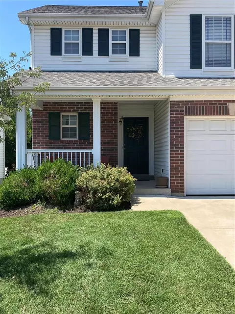 10429 Tiffany Village Ct, Saint Louis, MO 63123