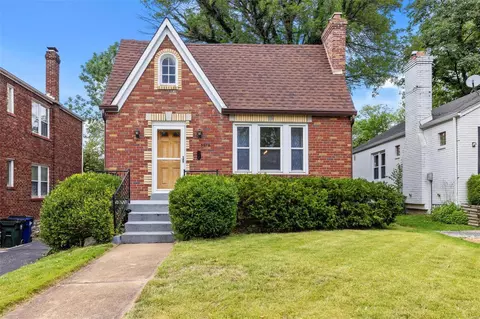 7575 Lindbergh Dr, Richmond Heights, MO 63117