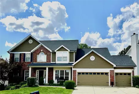 945 Green Briar Hills Dr, O'fallon, MO 63366