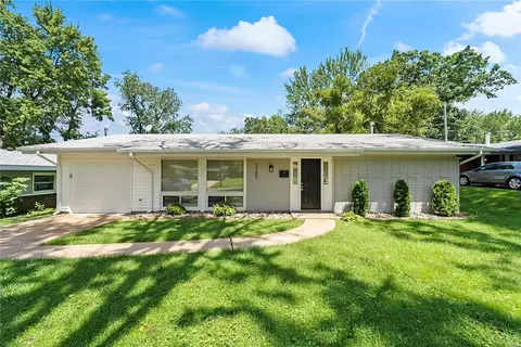 3185 Saint Catherine St, Florissant, MO 63033