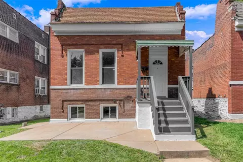 5025 Alaska Ave, Saint Louis, MO 63111