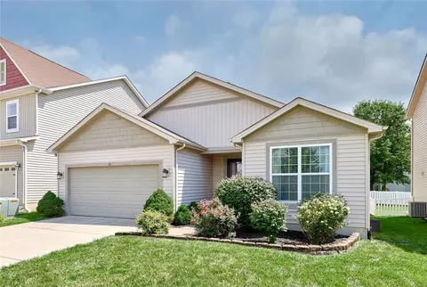 114 Siena Dr, Saint Peters, MO 63376