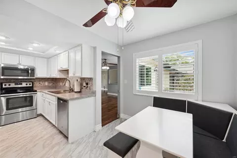 980 Claygate Ct, Manchester, MO 63021 photo 8
