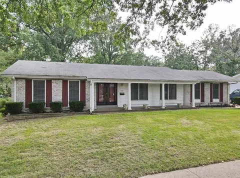 1450 Haviland Dr, Saint Louis, MO 63137