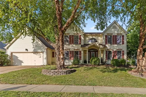 2065 Lost Meadow Dr, Saint Charles, MO 63303
