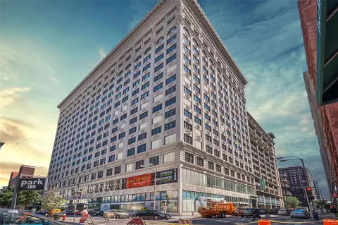 915 Olive St #1602, Saint Louis, MO 63101