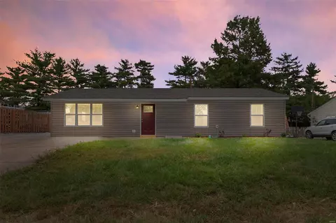 1 Warsen Ave, Wentzville, MO 63385