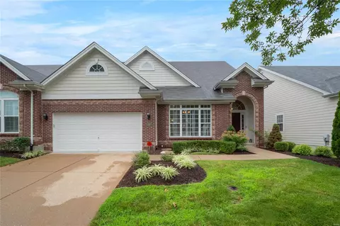 395 Shetland Valley Ct, Chesterfield, MO 63005