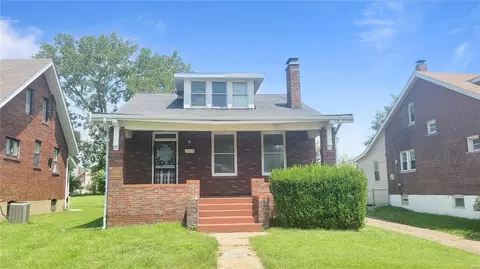 7235 Normandy Pl, Saint Louis, MO 63121