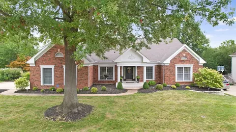 2648 Joyceridge Dr, Chesterfield, MO 63017