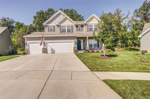 2027 Wyndgate Meadows Dr, Lake Saint Louis, MO 63367