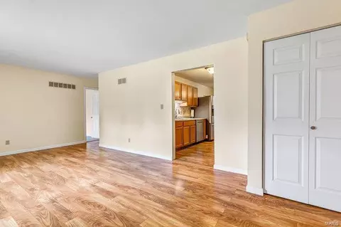 9 Colgate Cir, O'fallon, MO 63366 photo 6