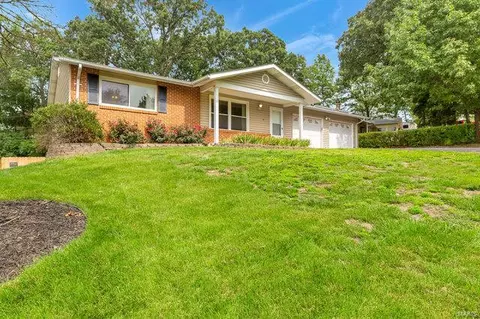 9 Colgate Cir, O'fallon, MO 63366