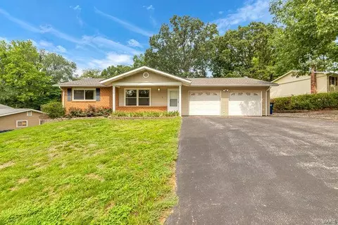 9 Colgate Cir, O'fallon, MO 63366 photo 3