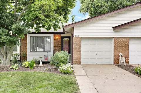 245 Timberbrook Dr #E, Saint Peters, MO 63376