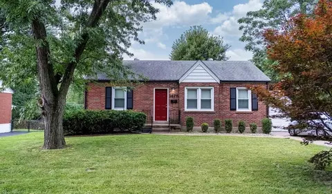 1475 E Duchesne Dr, Florissant, MO 63031