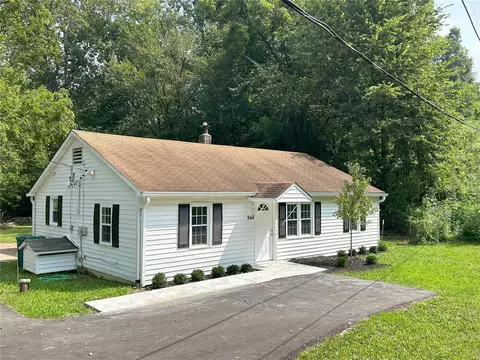 946 Guthrie Rd, Wentzville, MO 63385