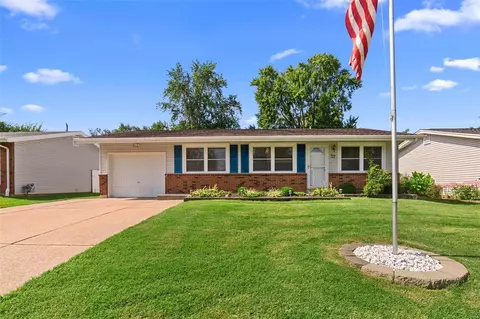 39 Steeplechase Dr, Saint Peters, MO 63376