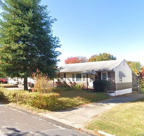 4423 Lindscott Ave, Saint Louis, MO 63134