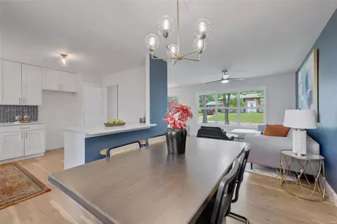 811 Sherwick, Manchester, MO 63021 photo 8