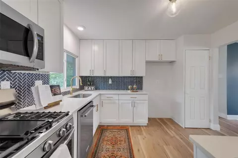 811 Sherwick, Manchester, MO 63021 photo 9