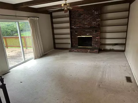 225 Crowsnest Dr, Ballwin, MO 63021 photo 11