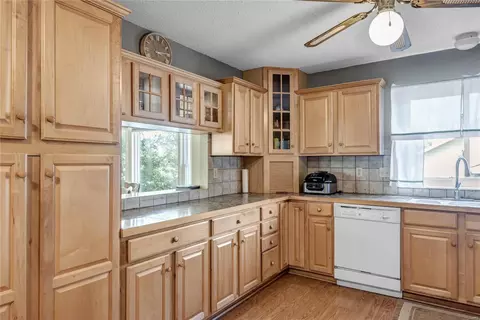 355 Windyoak Dr, Ballwin, MO 63021 photo 6