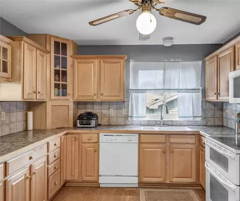 355 Windyoak Dr, Ballwin, MO 63021 photo 7