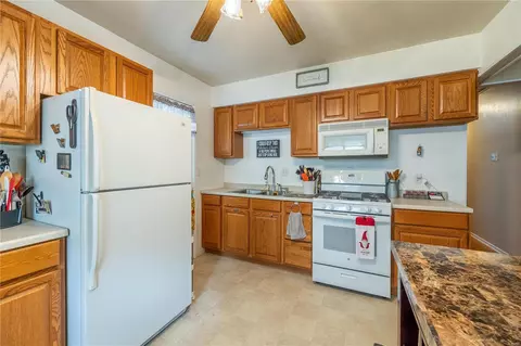 8024 Acorn Ave, Affton, MO 63123 photo 8