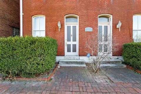 1714 S Tucker Blvd #A, Saint Louis, MO 63104