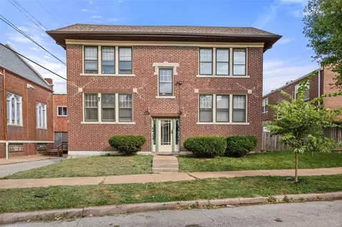 1916 Serbian Dr, Saint Louis, MO 63104