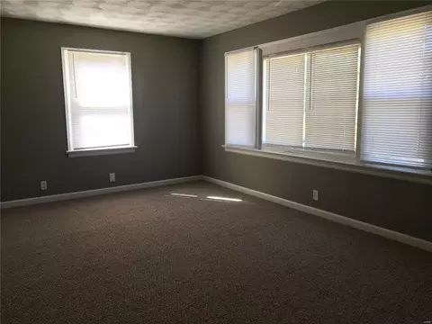 8264 Fay Dr, Berkeley, MO 63134 photo 10