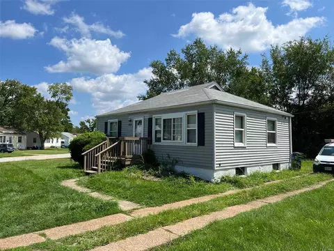 8264 Fay Dr, Berkeley, MO 63134 photo 3