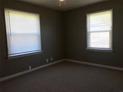 8264 Fay Dr, Berkeley, MO 63134 photo 11