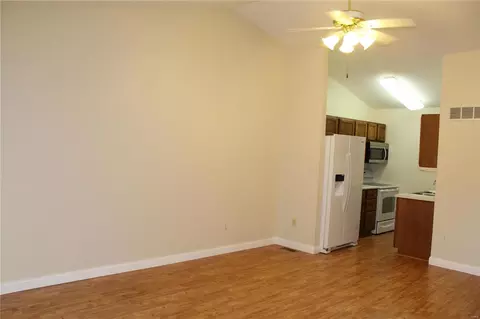 3144 Denmark Dr, Bridgeton, MO 63044 photo 5