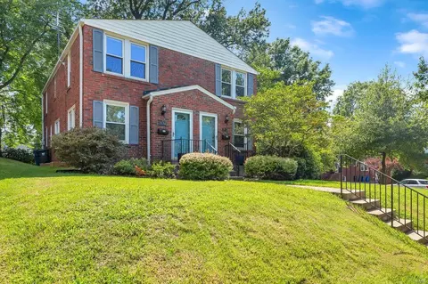7570 Hoover Ave, Saint Louis, MO 63117