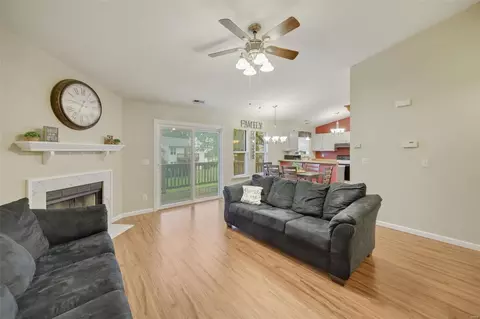 816 Sugar Valley Court 82ndfl #82ND, Saint Peters, MO 63376