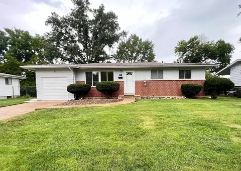 185 Francisca Dr, Florissant, MO 63031